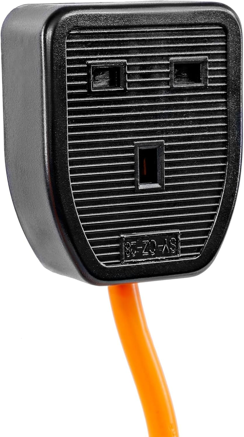 230V UK Hook-Up Trailing Socket
